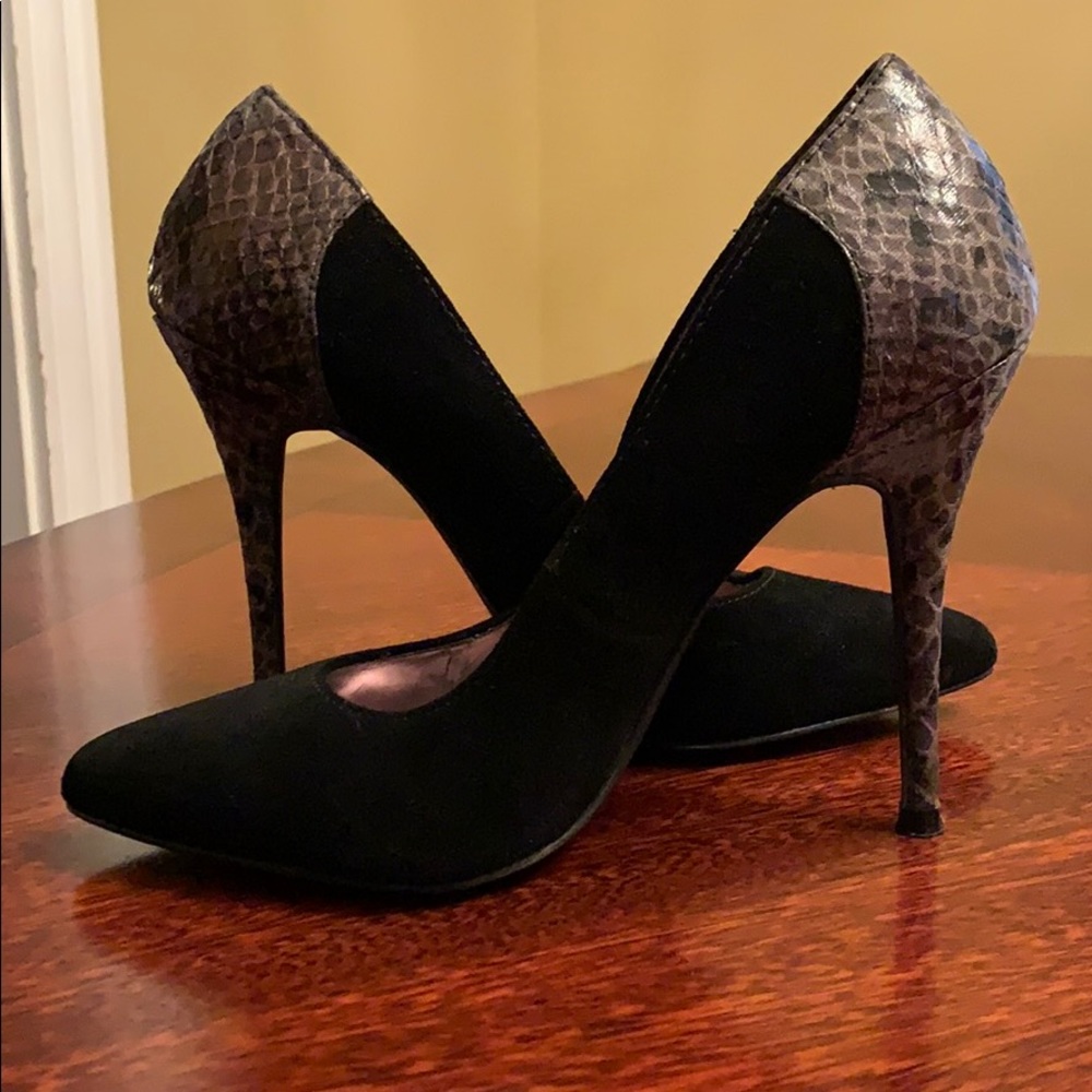 Steve Madden snake print/suede heels